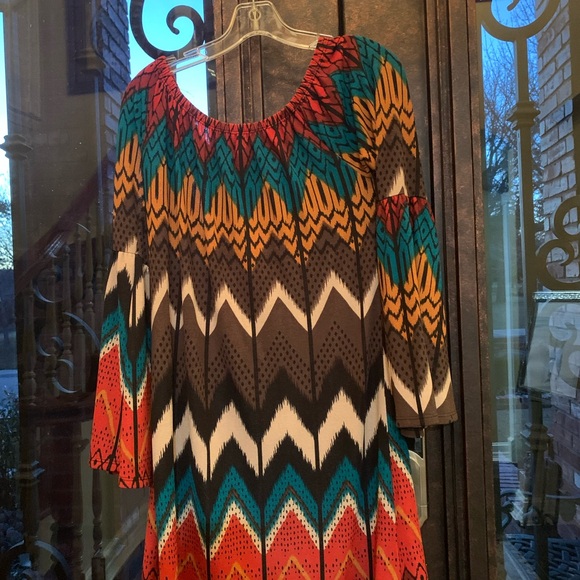 Multicolor Chevron Pattern Dress - Picture 9 of 9